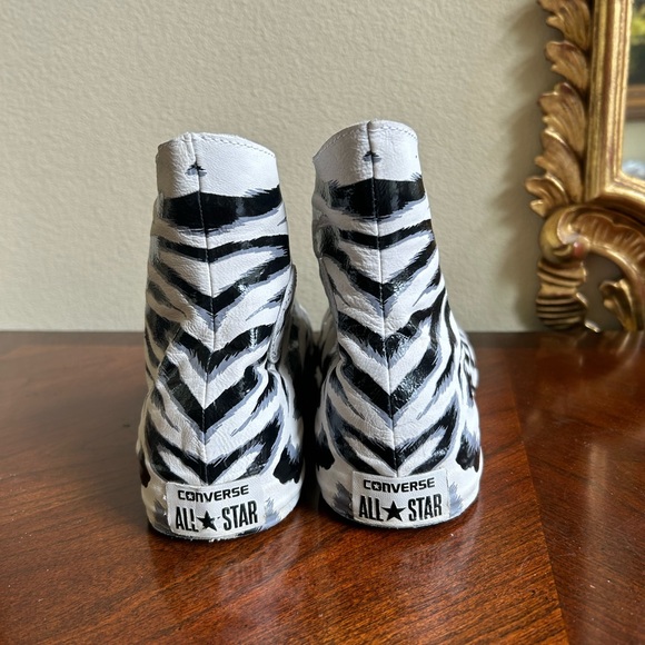 Converse all star high top zebra pattern leather and zipper front sneakers - Picture 8 of 8